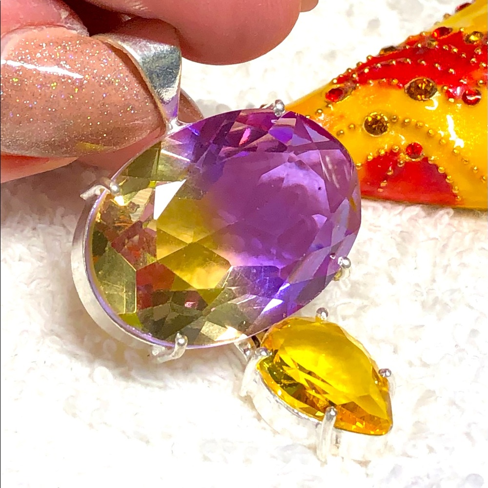Sterling silver created amethyst and citrine colored pendant stamped 925 pretty